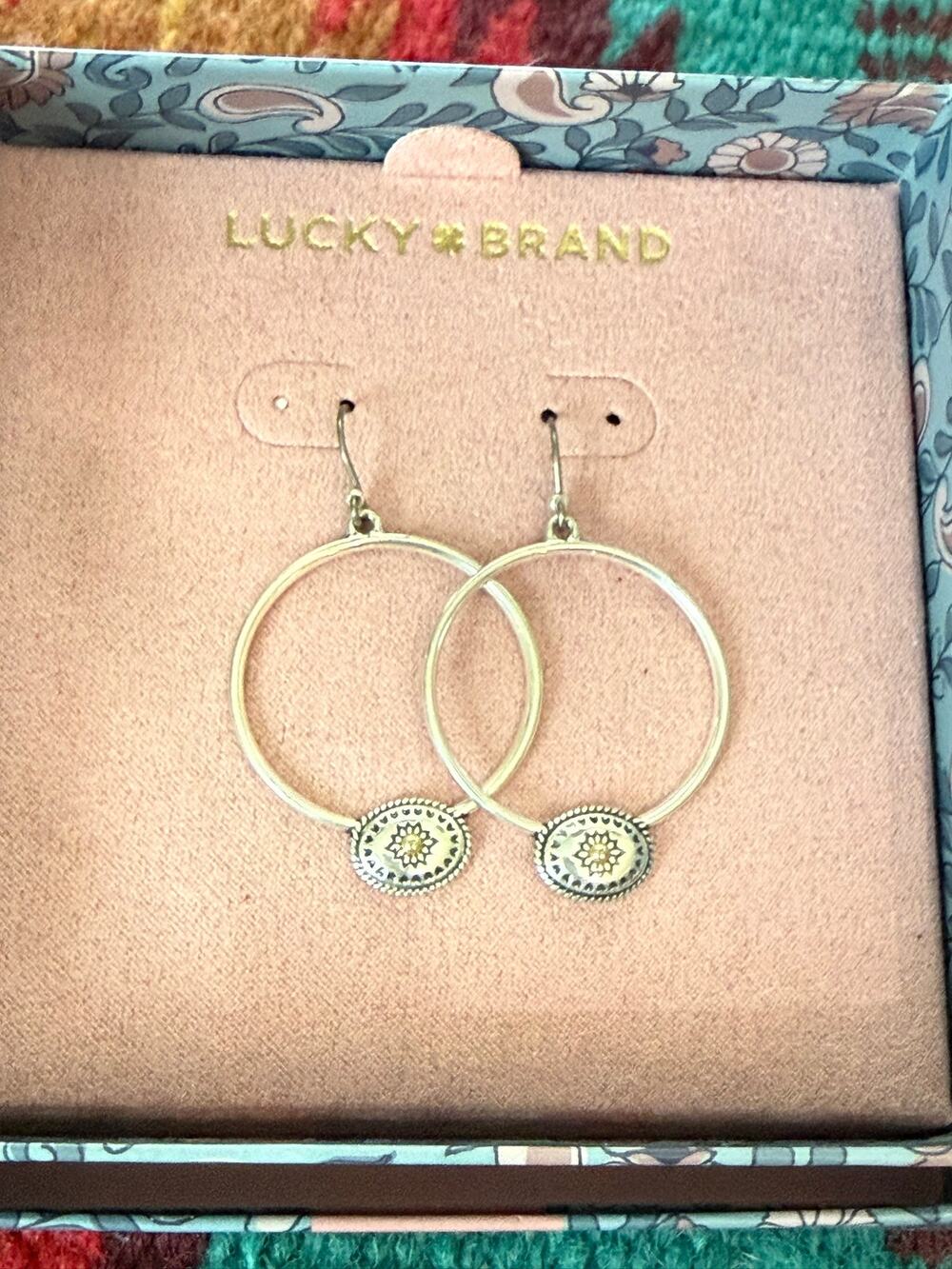 NIB Lucky Brand Two Tone Hoop Medallion Earrings Boho Western